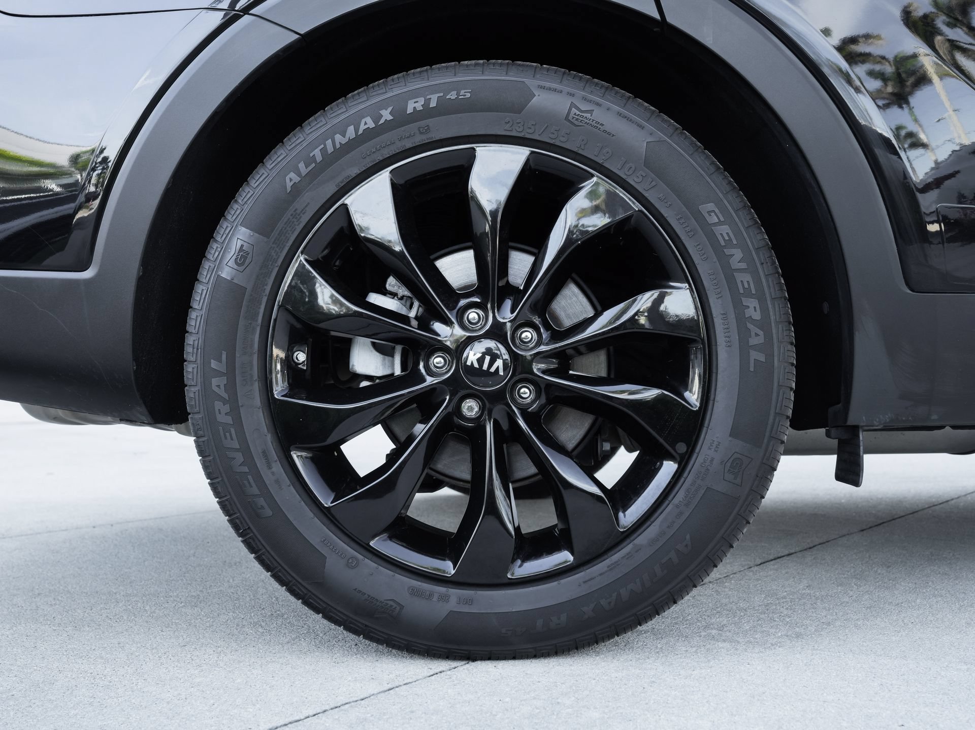 Used 2020 Kia Sorento EX FWD image 27
