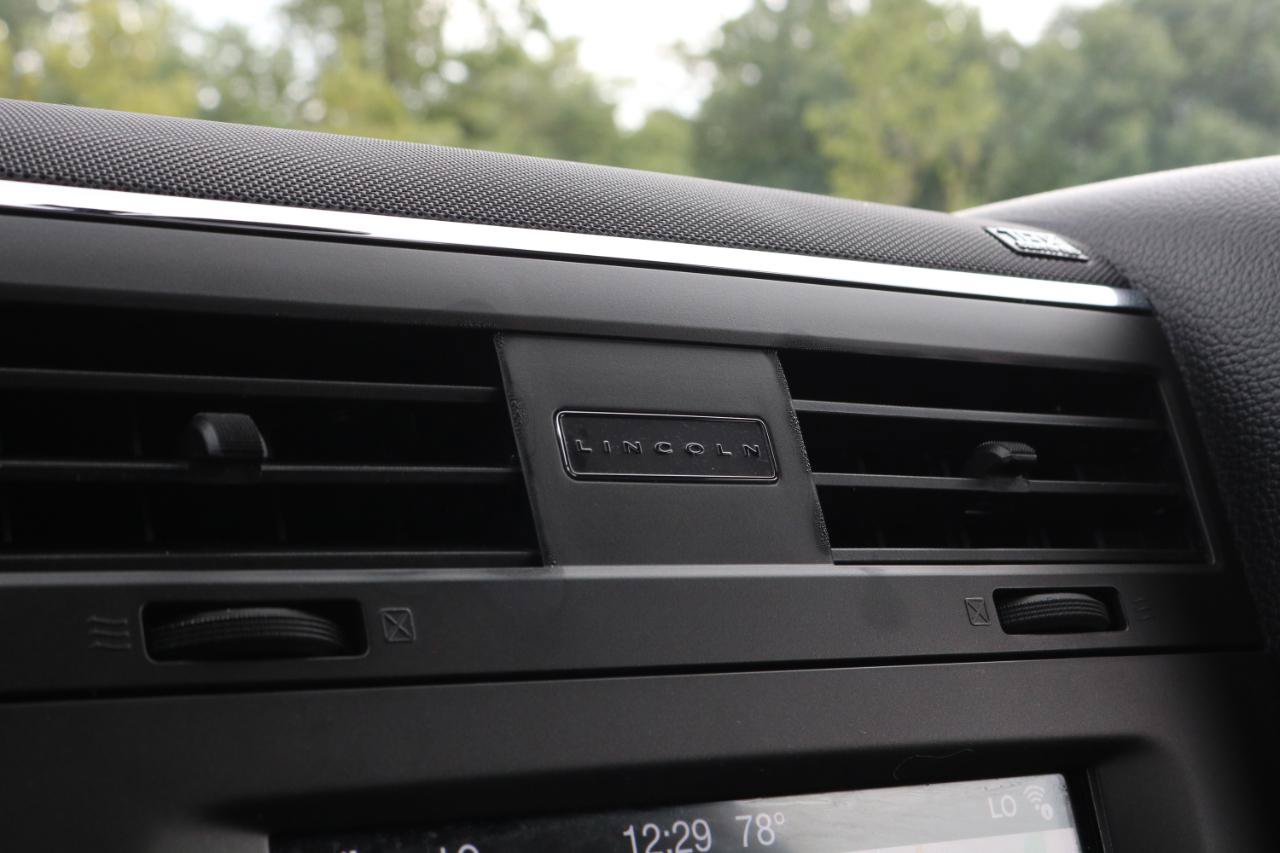 Used 2017 Lincoln Navigator Select AWD/4WD image 29