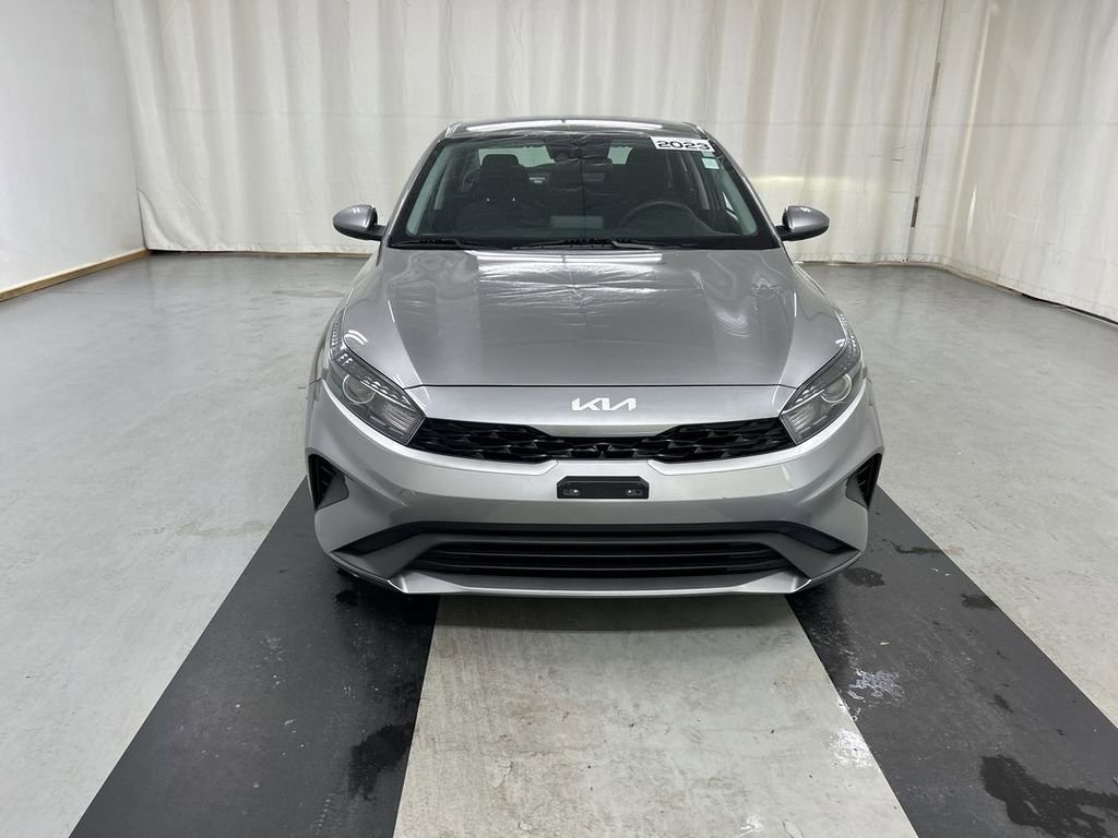 Certified 2023 Kia Forte LXS FWD image 3