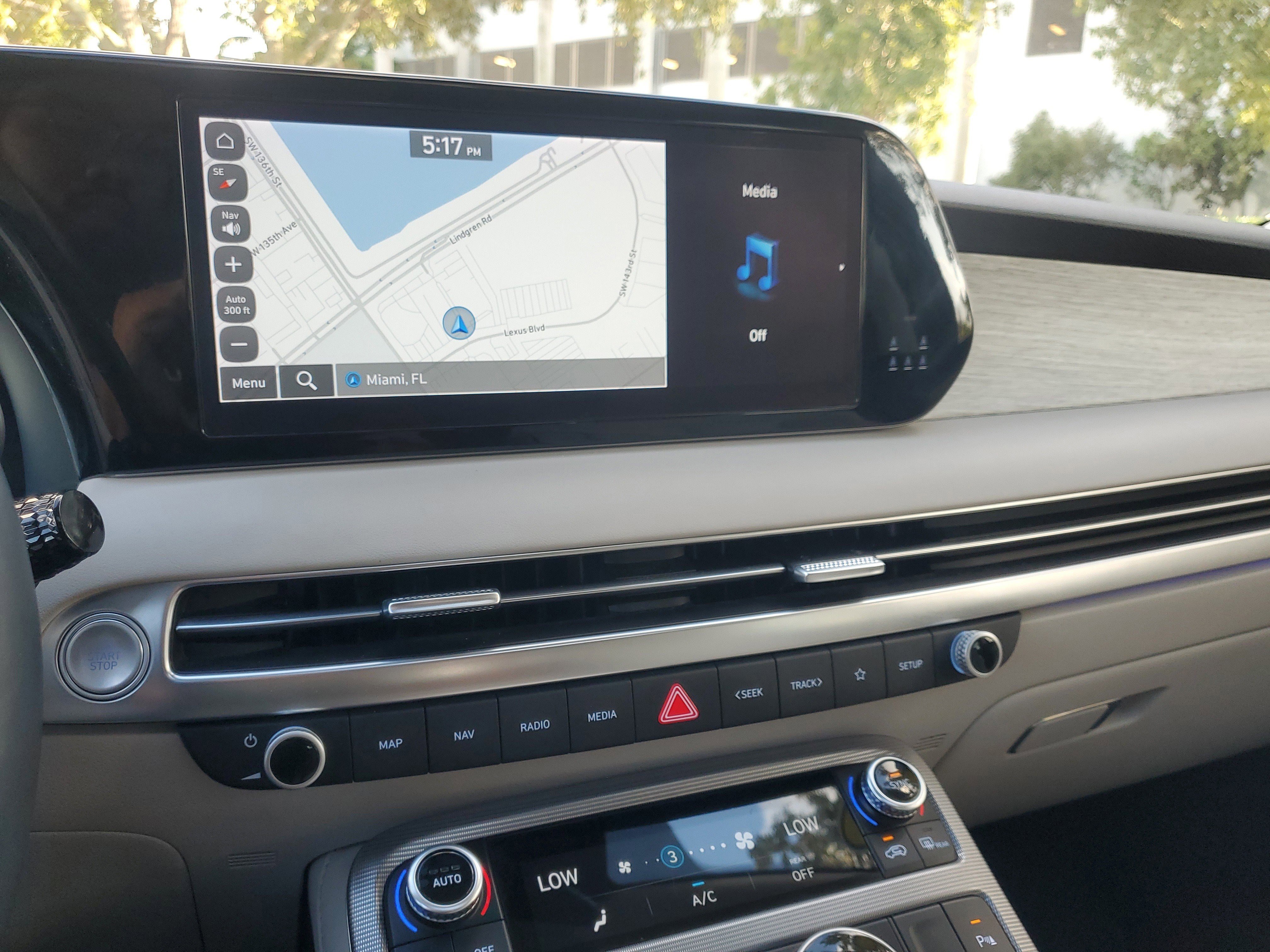 Used 2024 Hyundai Palisade Calligraphy image 27