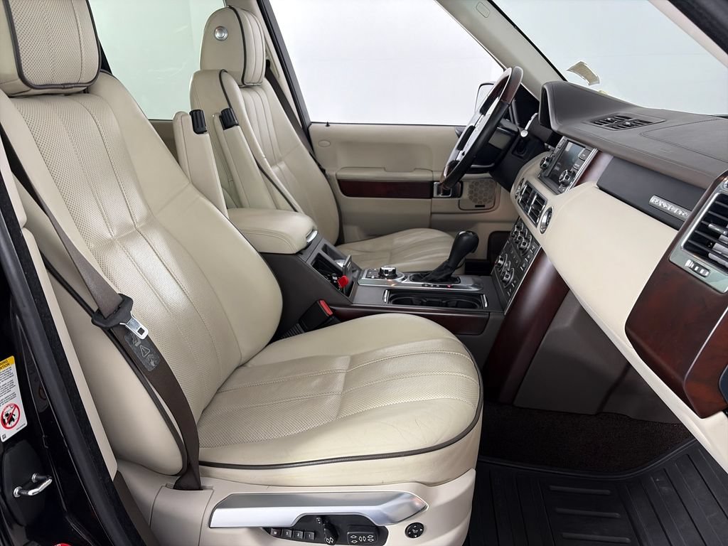 Used 2010 Land Rover Range Rover HSE AWD/4WD image 32