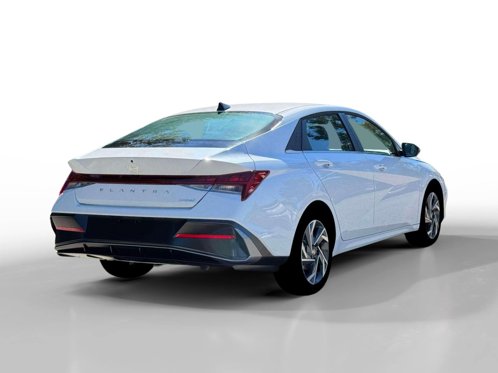 New 2026 Hyundai Elantra Limited FWD image 8