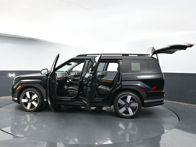 Used 2025 Hyundai Santa Fe Limited FWD image 41