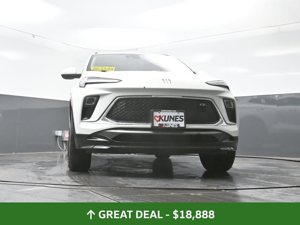 Used 2024 Buick Encore GX Sport Touring image 48