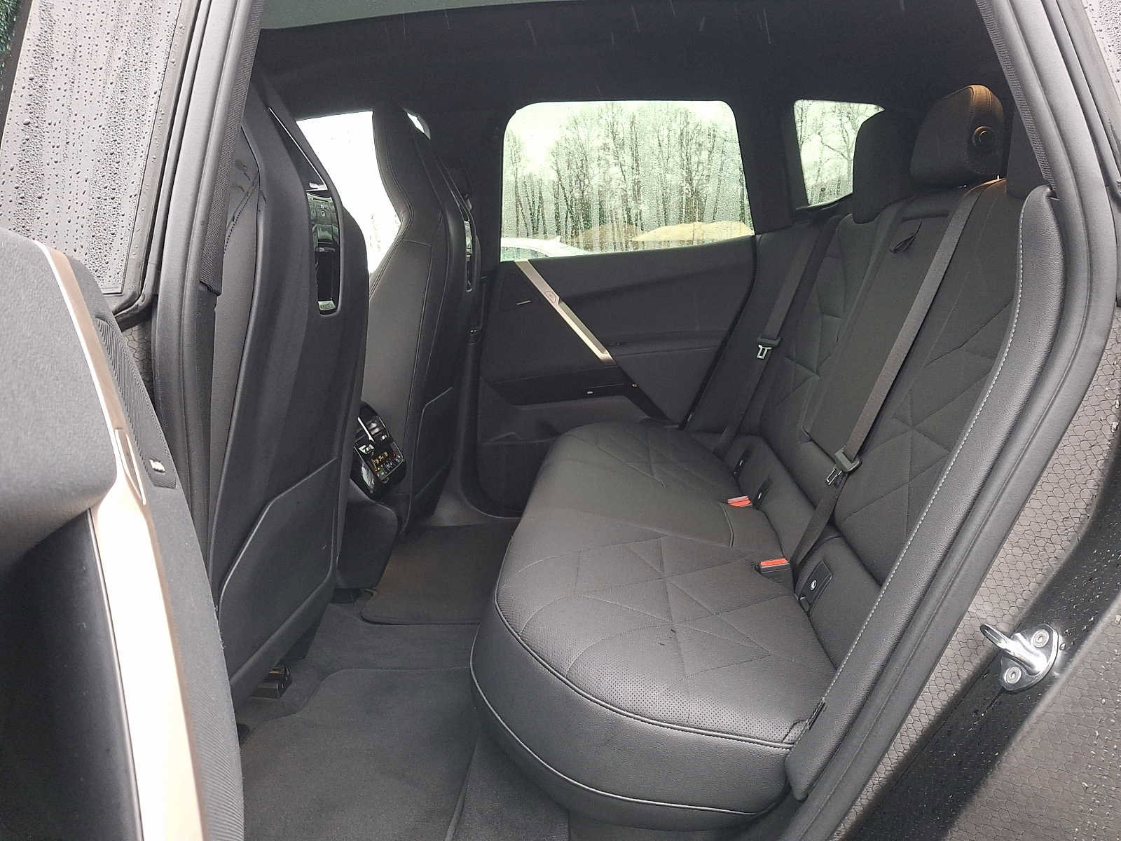 Certified 2024 BMW iX xDrive50 w/ Premium Package image 10