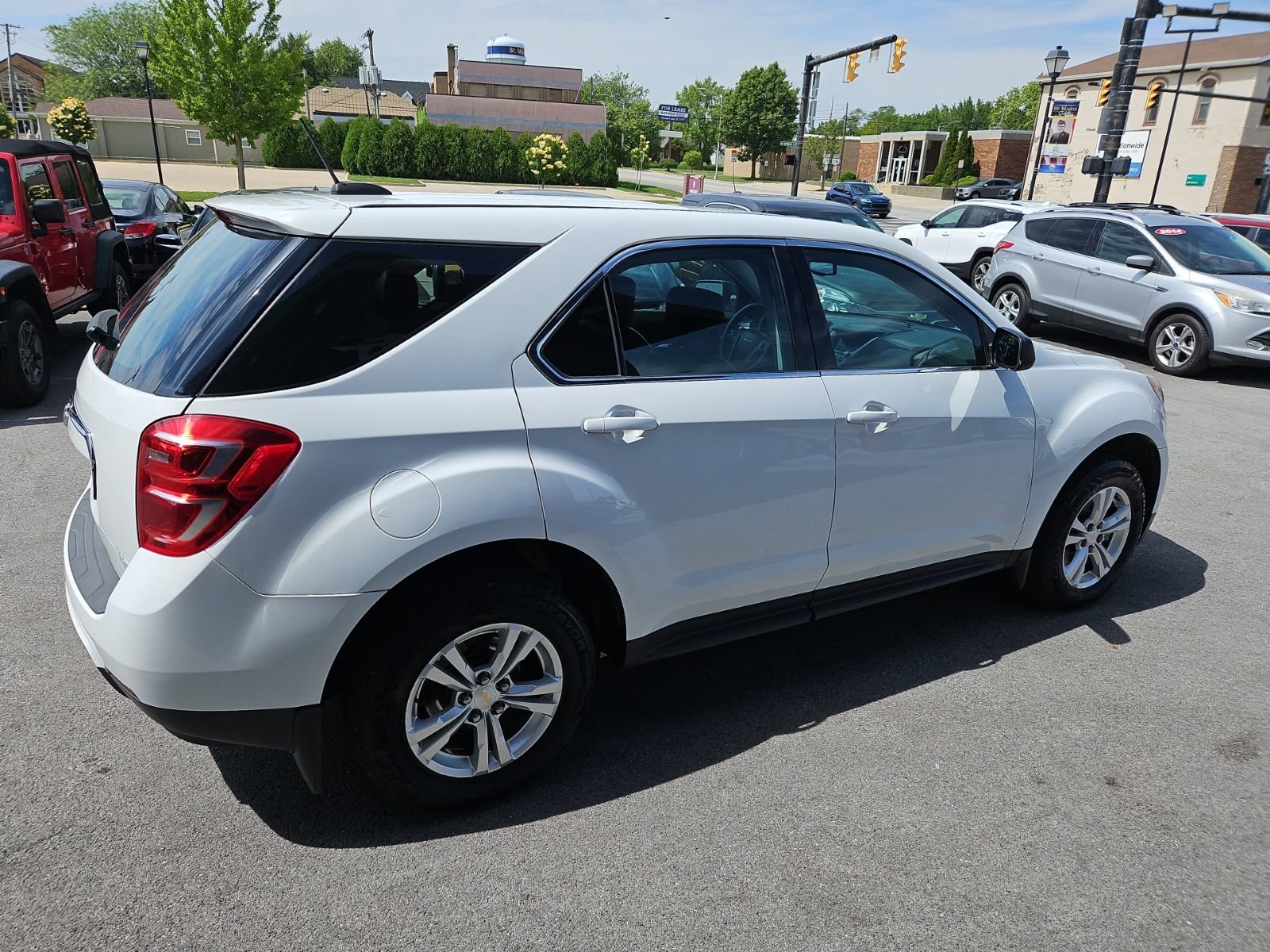 Used 2017 Chevrolet Equinox LS FWD image 8