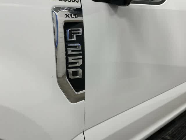 Used 2022 Ford F250 XLT w/ XLT Premium Package AWD/4WD image 30