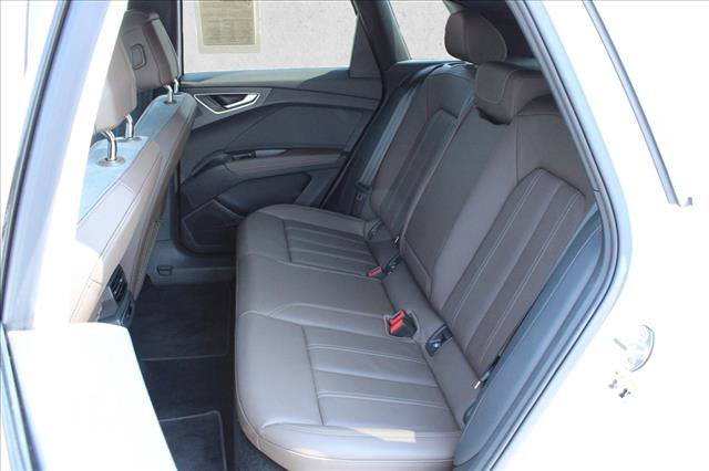 Used 2023 Audi Q4 e-tron Premium Plus w/ Premium Plus RWD image 29