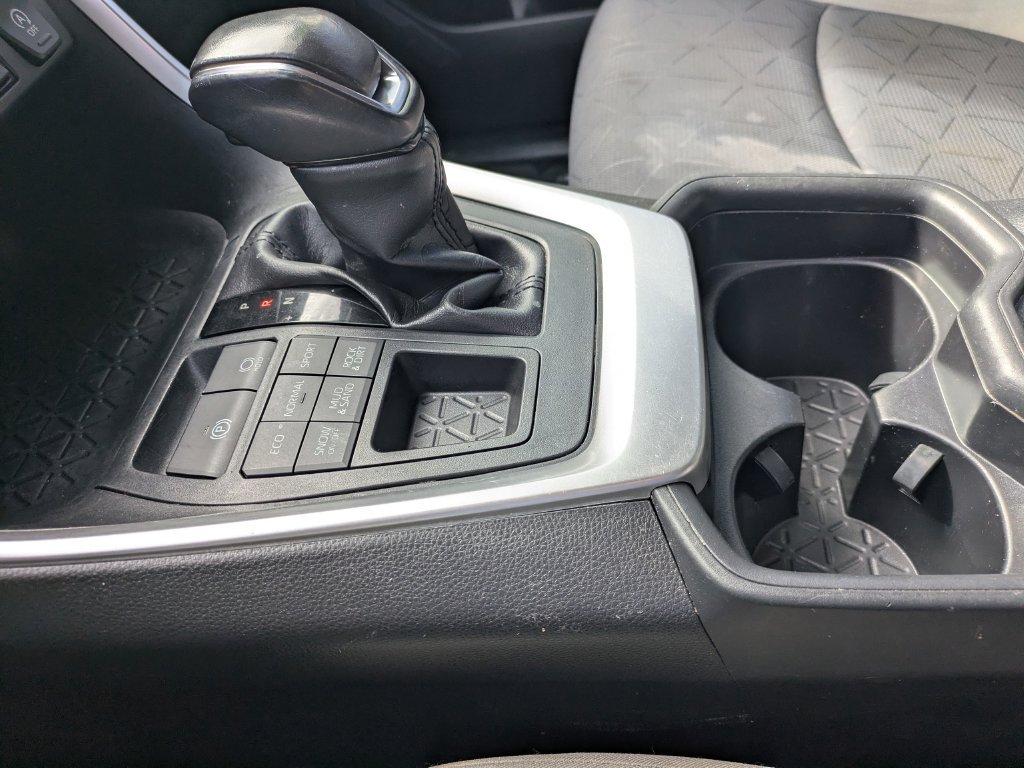 Used 2020 Toyota RAV4 XLE w/ Convenience Package AWD/4WD image 19