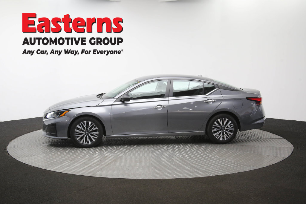 Used 2024 Nissan Altima 2.5 SV FWD image 62