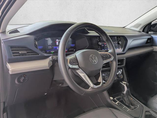 Used 2024 Volkswagen Taos SE FWD image 10