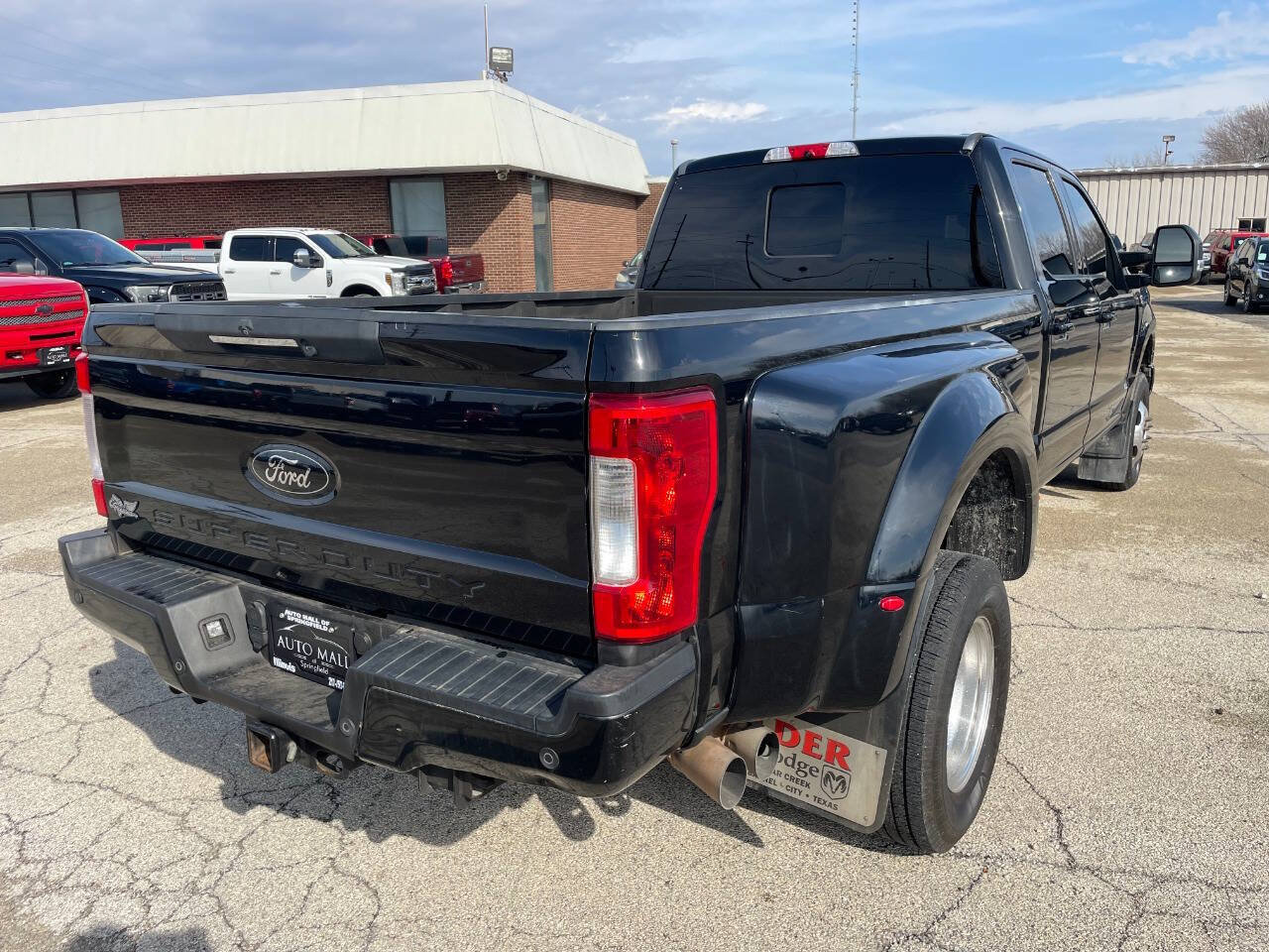 Used 2017 Ford F350 Lariat w/ Lariat Ultimate Package AWD/4WD image 6