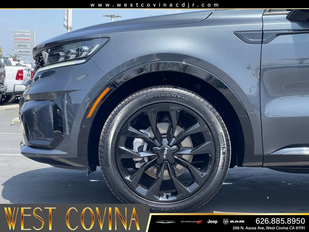 Used 2023 Kia Sorento SX FWD image 11