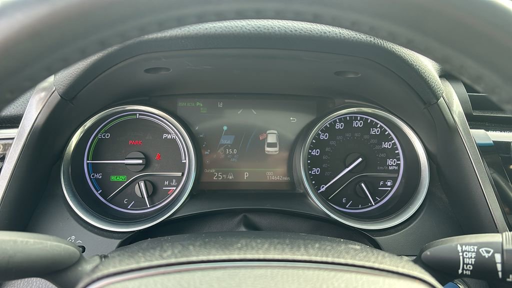 Used 2018 Toyota Camry XLE w/ Audio Package image 16