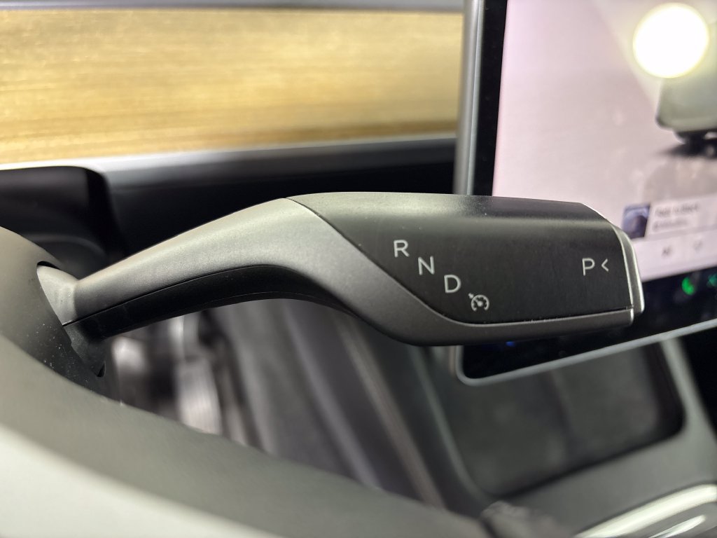 Used 2023 Tesla Model Y Long Range AWD/4WD image 30