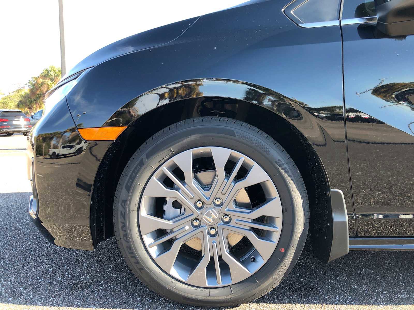 New 2026 Honda Odyssey Touring image 19