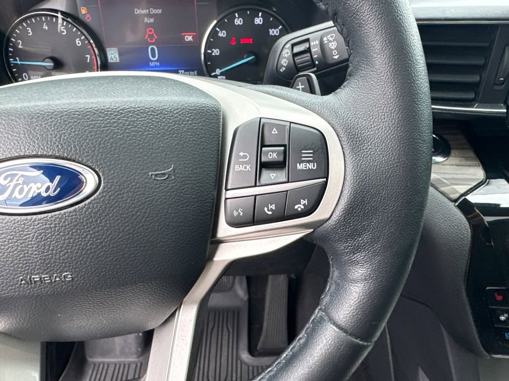 Used 2021 Ford Explorer Limited w/ Equipment Group 301A RWD image 29