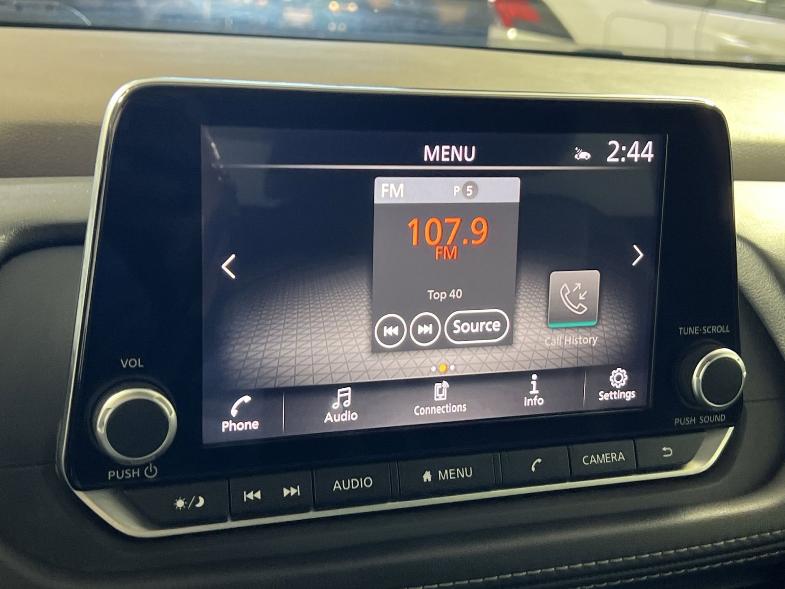 Used 2023 Nissan Rogue SV w/ SV Premium Package image 19