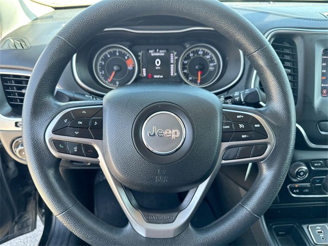 Used 2019 Jeep Cherokee Latitude w/ Popular Appearance Group image 15