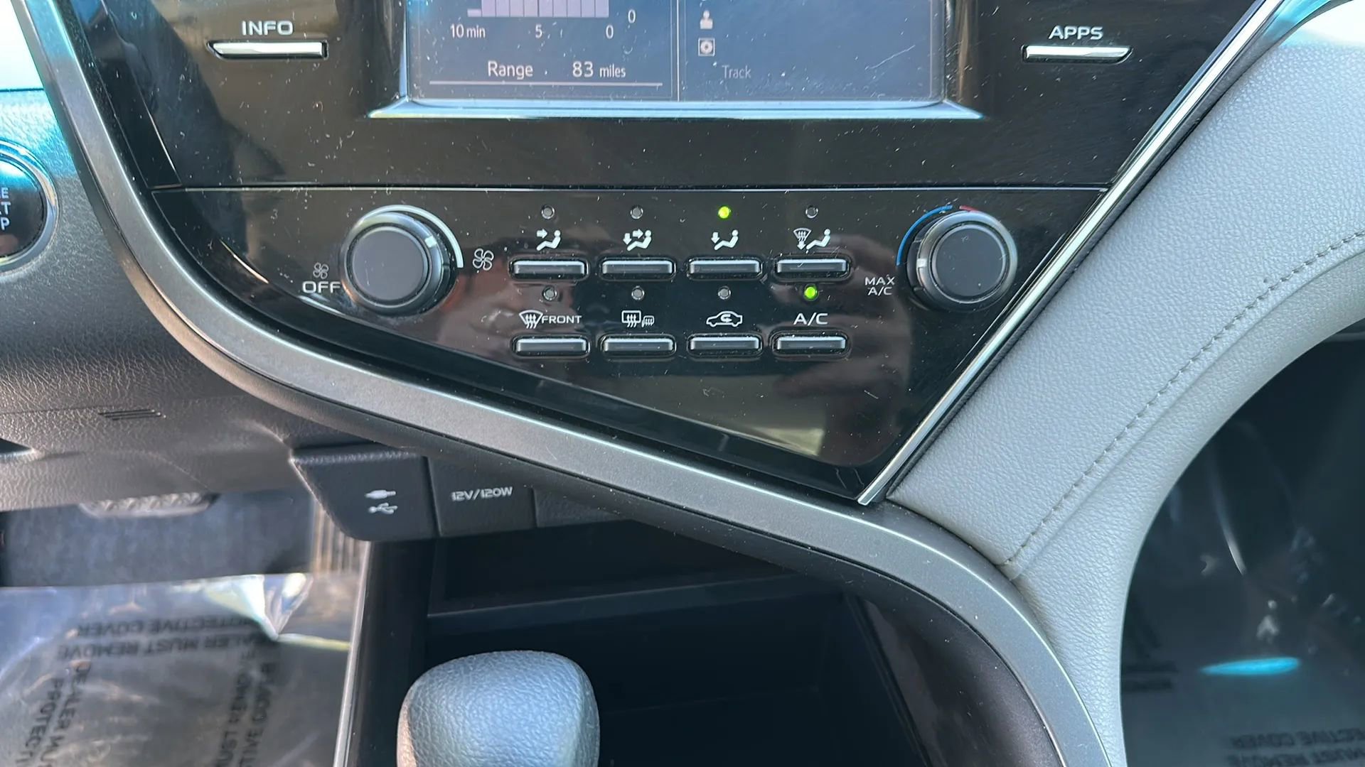 Used 2018 Toyota Camry LE w/ Convenience Package FWD image 37
