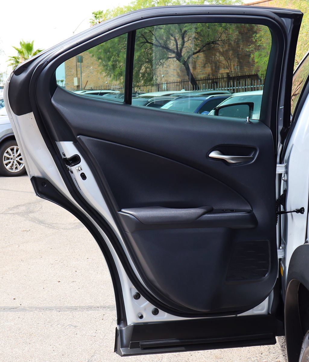 Used 2019 Lexus UX 200 w/ Premium Package FWD image 33