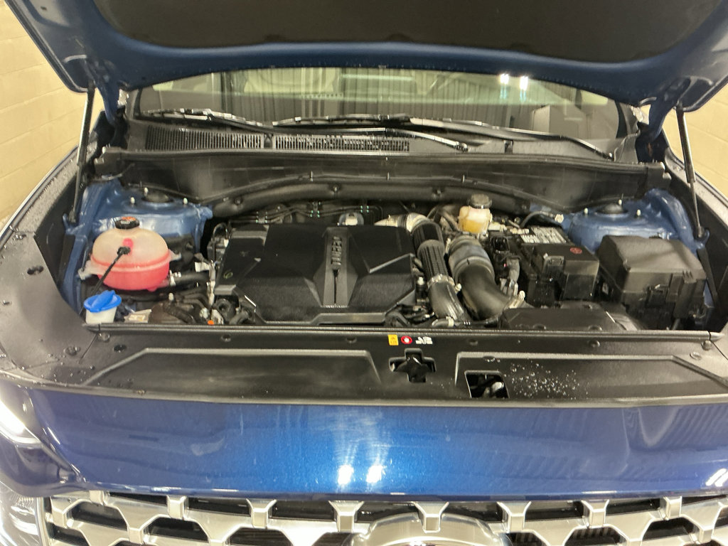 Certified 2022 Hyundai Santa Fe Limited AWD/4WD image 17