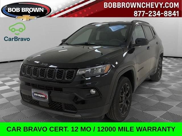 Used 2025 Jeep Compass Latitude w/ Convenience Group AWD/4WD image 1