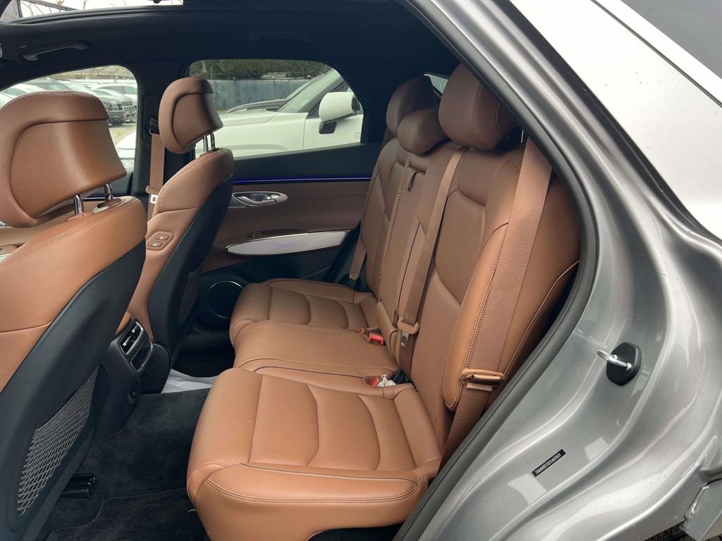 Used 2026 Genesis GV70 2.5T Advanced image 14