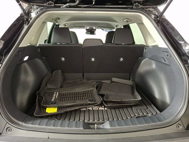 Used 2024 Toyota Corolla Cross LE image 28