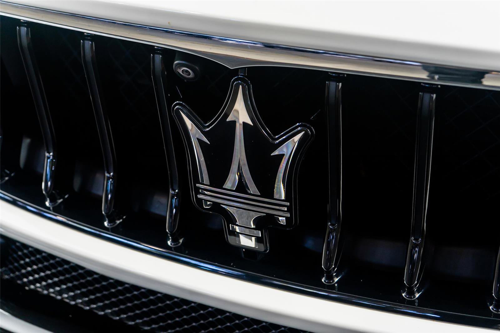 Used 2023 Maserati Ghibli Modena image 25