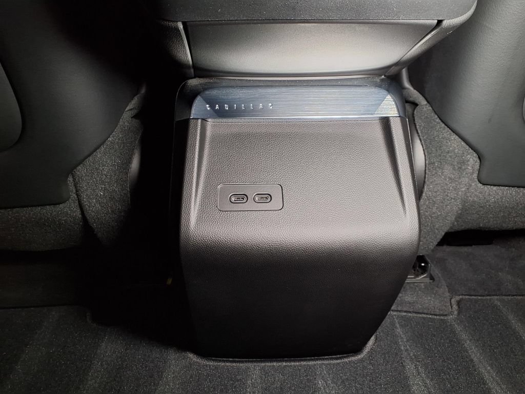 Certified 2024 Cadillac Lyriq Tech AWD/4WD image 15