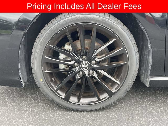 Used 2024 Toyota Camry XSE FWD image 9