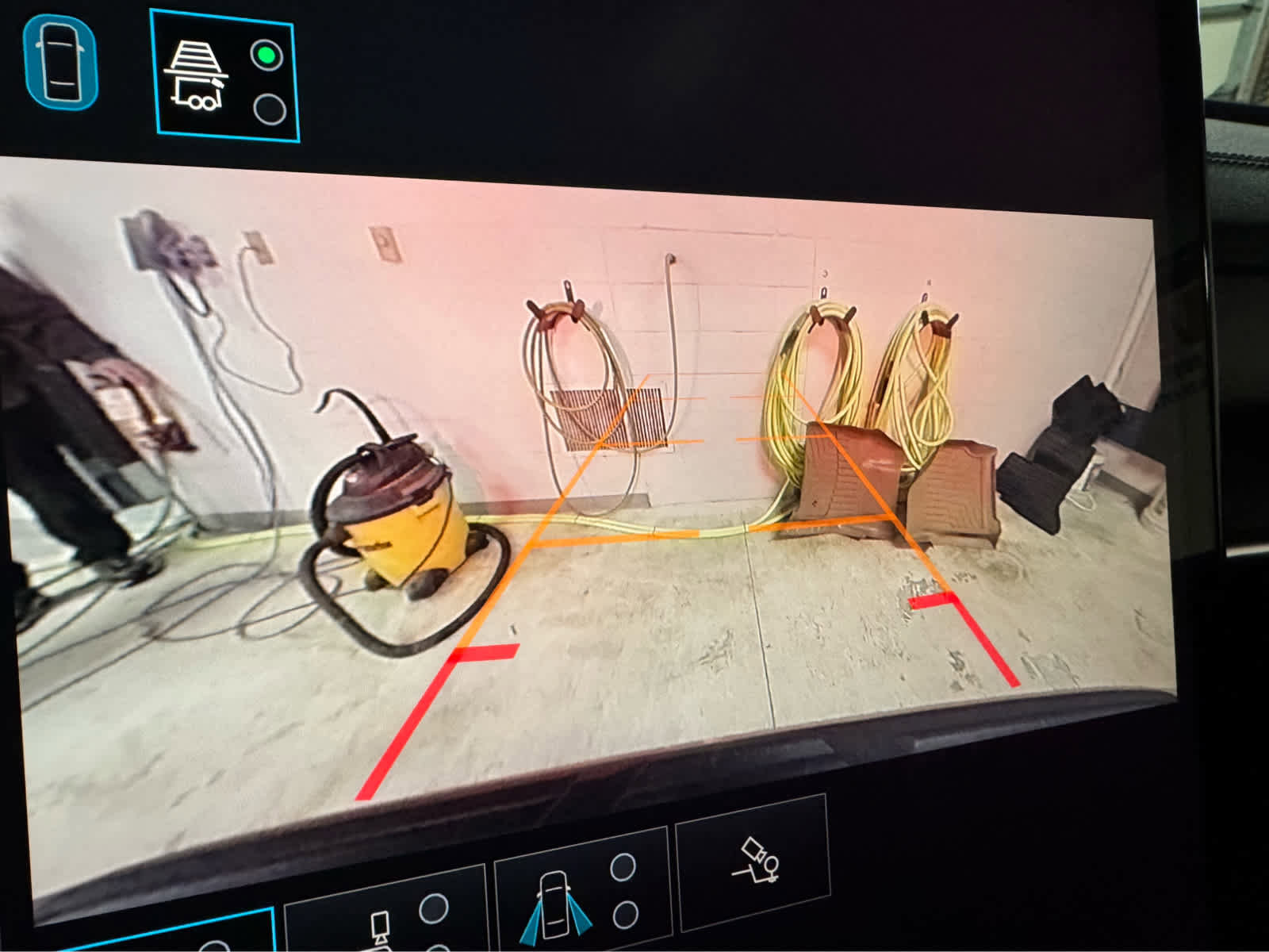 Certified 2025 GMC Yukon Denali image 41