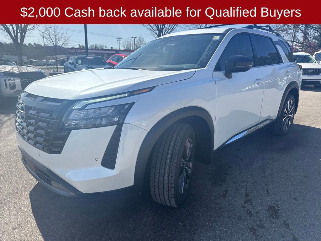 New 2026 Nissan Pathfinder Platinum image 3