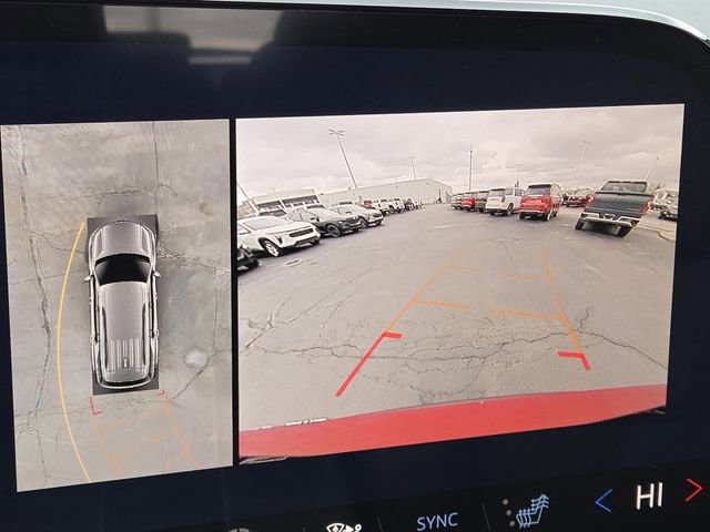 New 2026 Chevrolet Traverse LT w/ Driver Confidence Package image 5