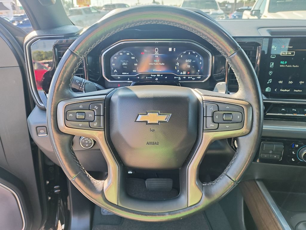 Used 2022 Chevrolet Silverado 1500 High Country AWD/4WD image 15