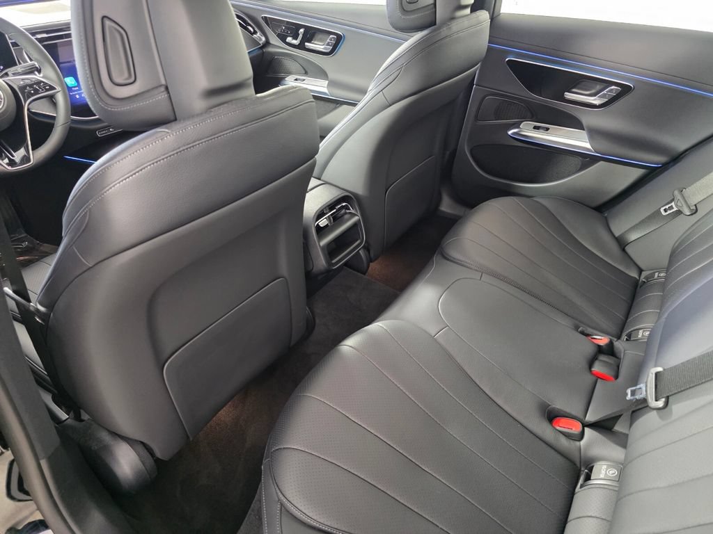Certified 2025 Mercedes-Benz E 450 4MATIC Sedan image 15