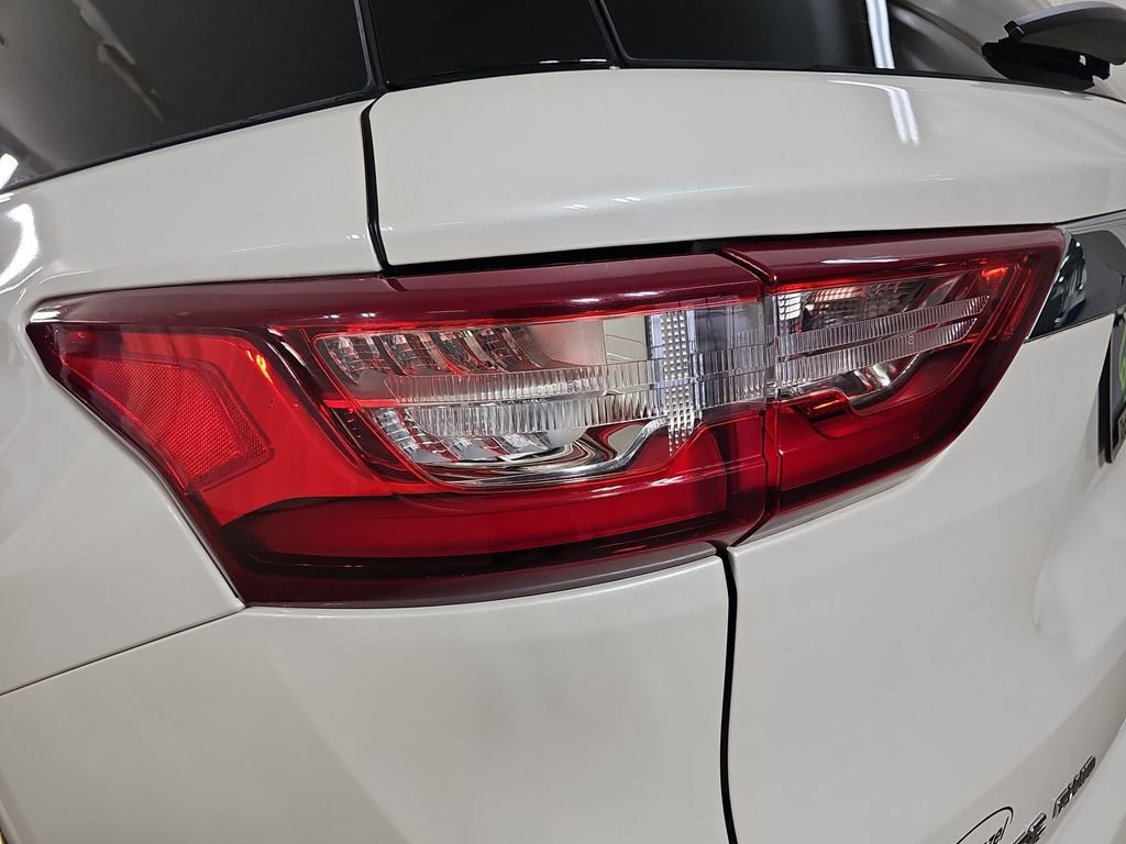 Certified 2021 Chevrolet Traverse High Country image 41