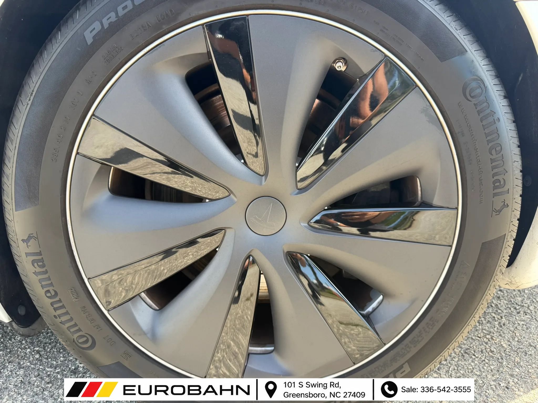 Used 2023 Tesla Model S Standard Range AWD/4WD image 25
