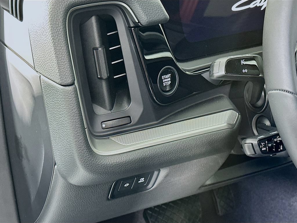 New 2026 Porsche Cayenne AWD/4WD image 11