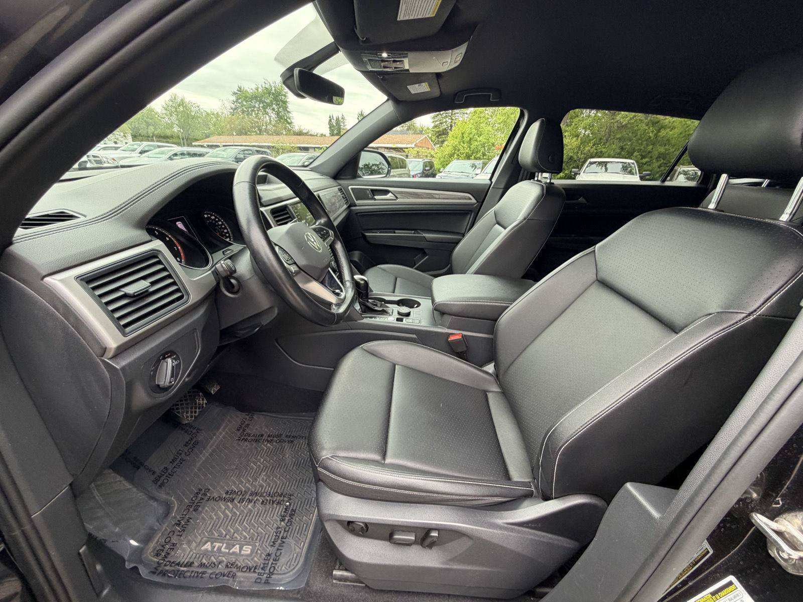 Used 2020 Volkswagen Atlas Cross Sport SE AWD/4WD image 10