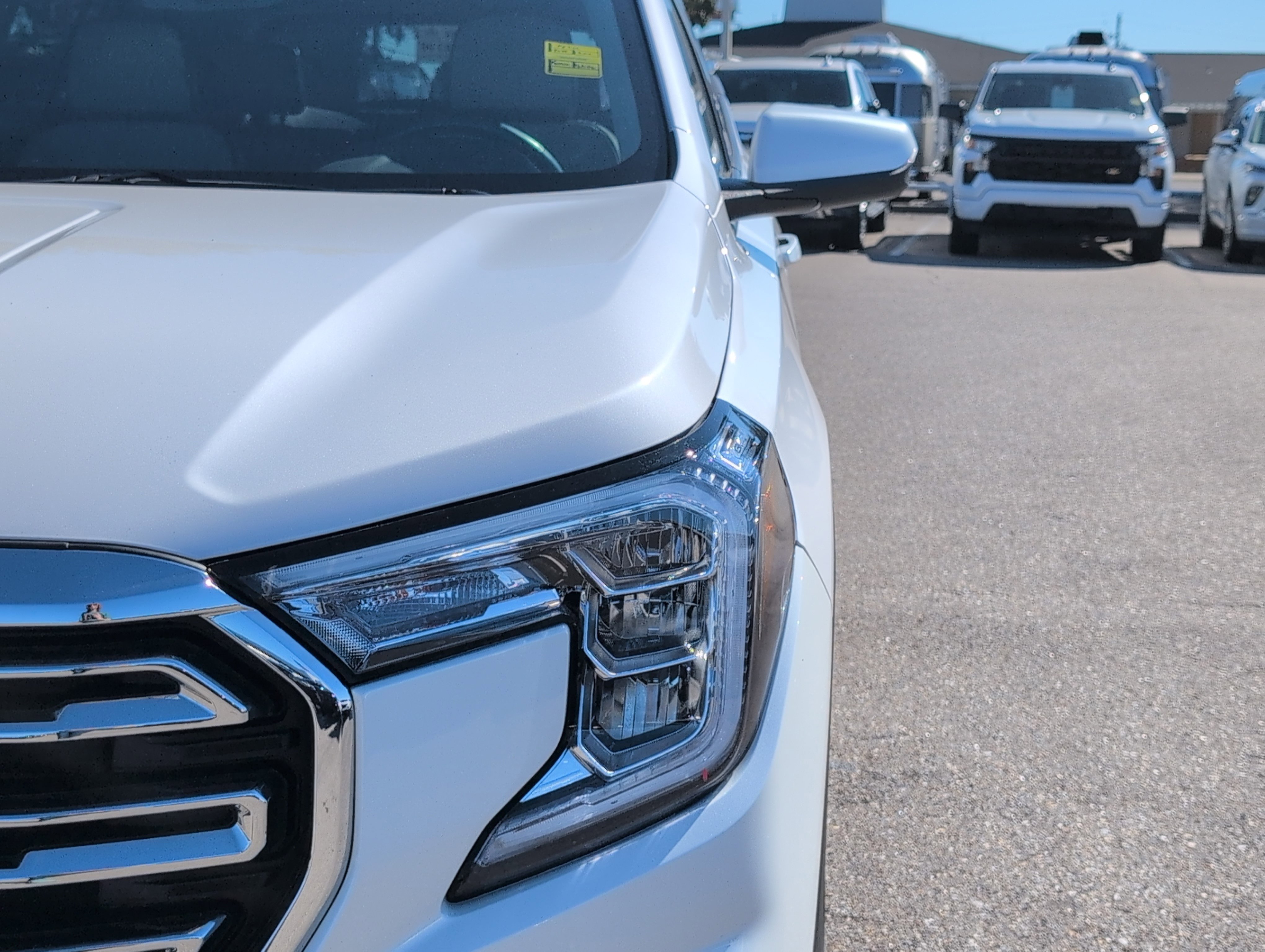 Used 2022 GMC Terrain SLT w/ LPO, Floor Liner Package image 33