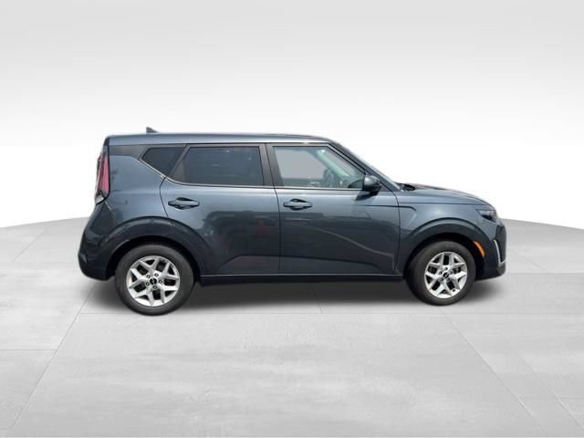 Certified 2024 Kia Soul LX w/ Option Group 015 FWD image 9