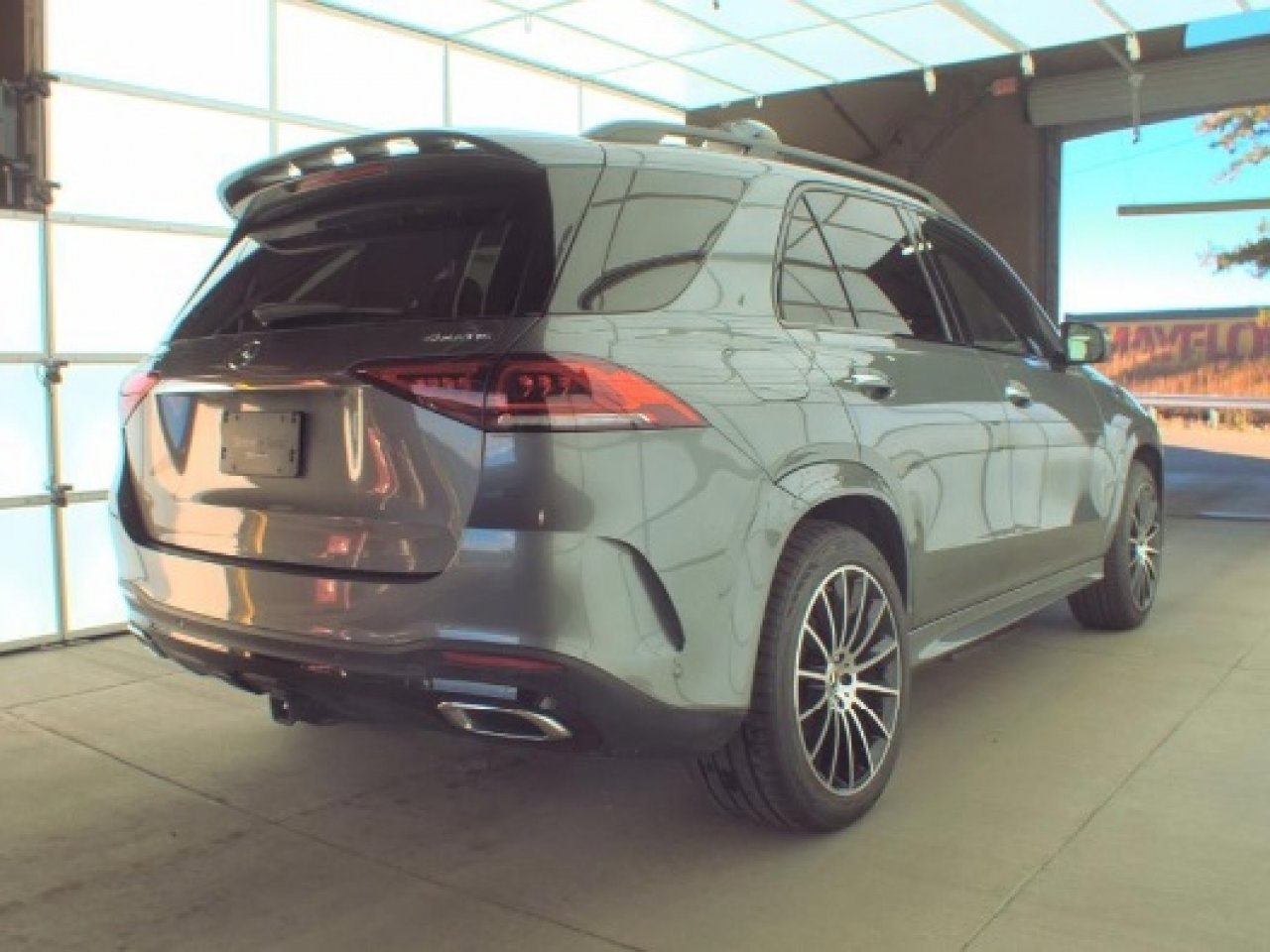 Used 2021 Mercedes-Benz GLE 350 4MATIC image 5