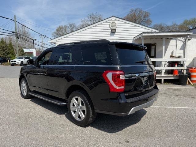 Used 2020 Ford Expedition XLT w/ Equipment Group 202A image 3