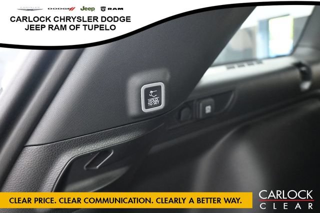 Used 2023 Jeep Grand Cherokee Limited AWD/4WD image 30