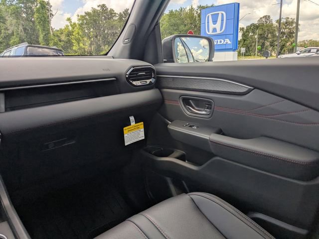 New 2026 Honda Pilot Black Edition image 17
