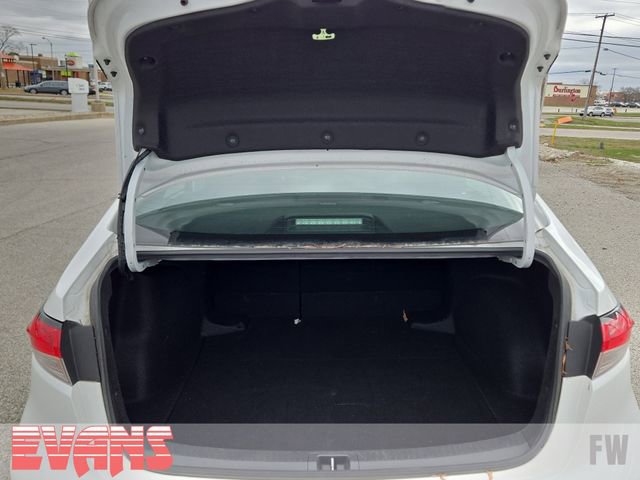 Used 2024 Toyota Corolla LE image 21