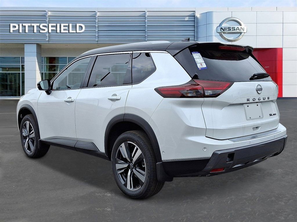 New 2025 Nissan Rogue SL w/ Tech Package image 4