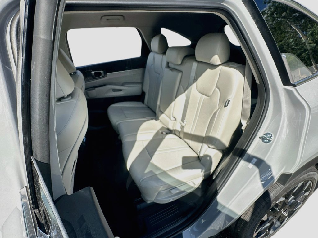 New 2026 Kia Sorento EX FWD image 24